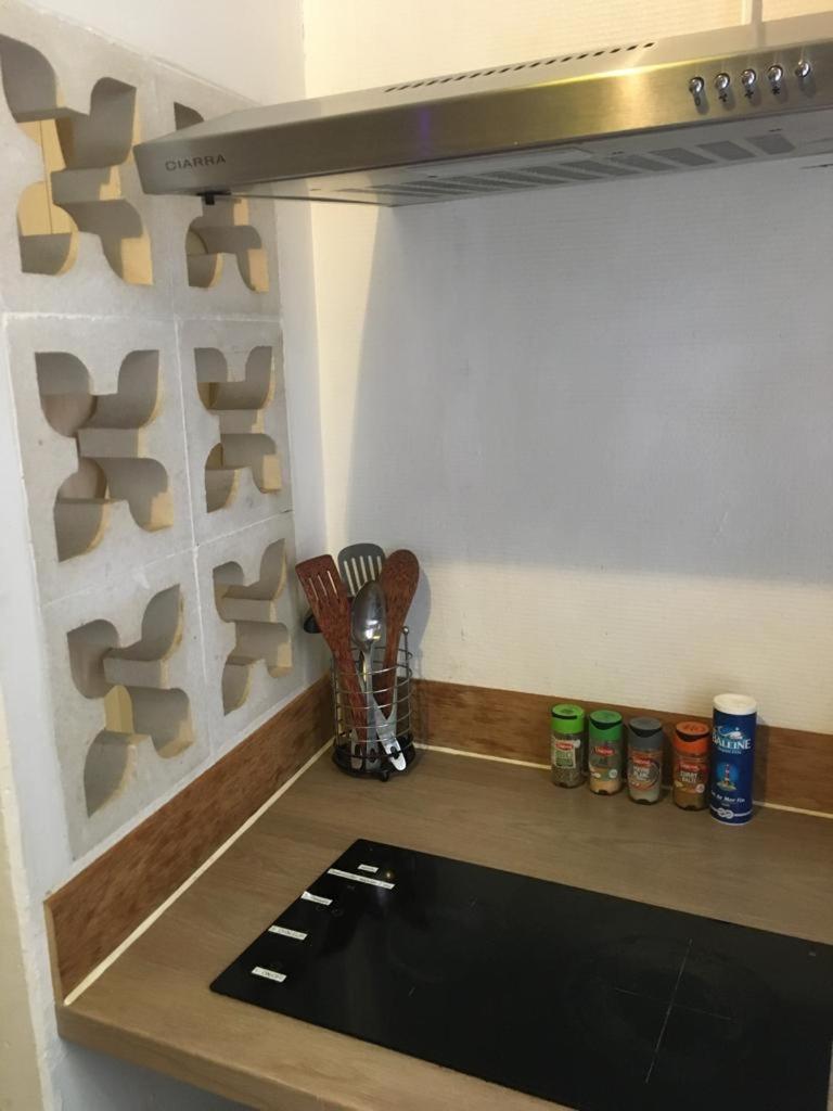 Appart Sympa Dans Le Vieux Nîmes Eksteriør bilde